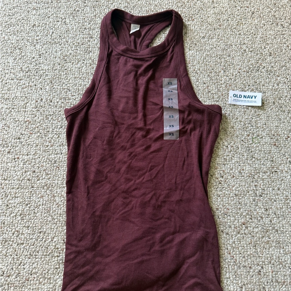 Old Navy Women's Maroon Tank Top